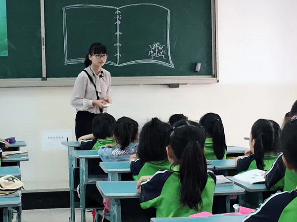 王勤芳照片3修改